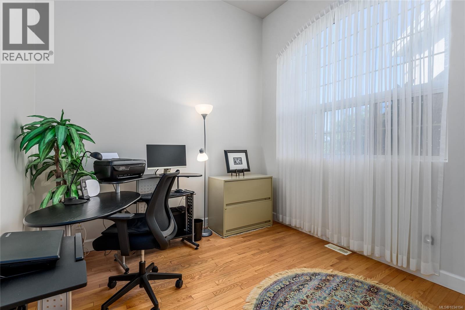 3068 Kensington Cres - 16