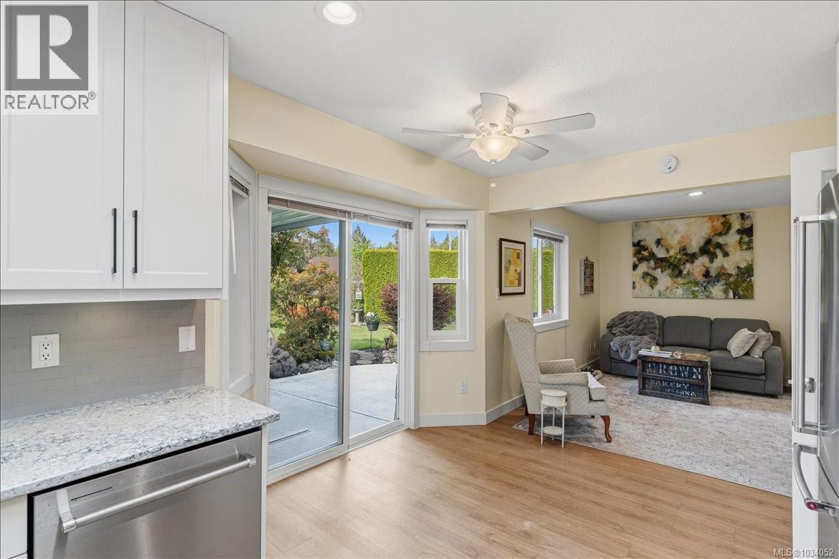 502 Rowan Dr - 10