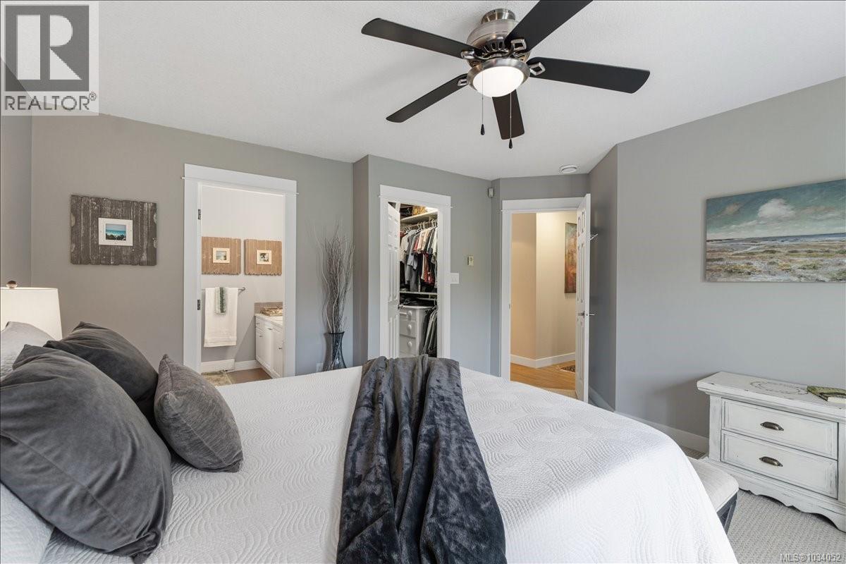 502 Rowan Dr - 18