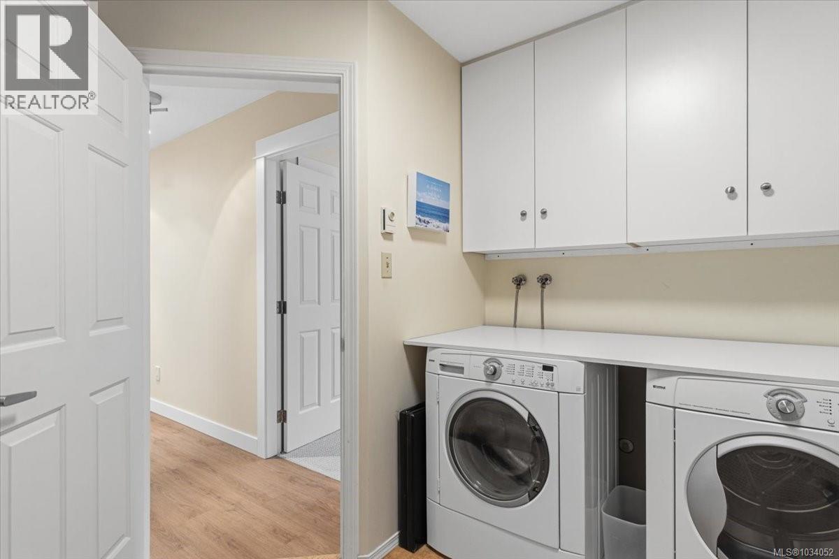 502 Rowan Dr - 23