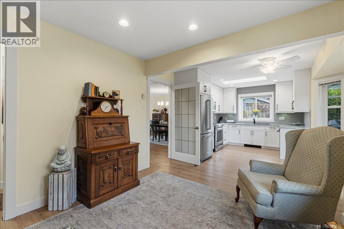 502 Rowan Dr - 26