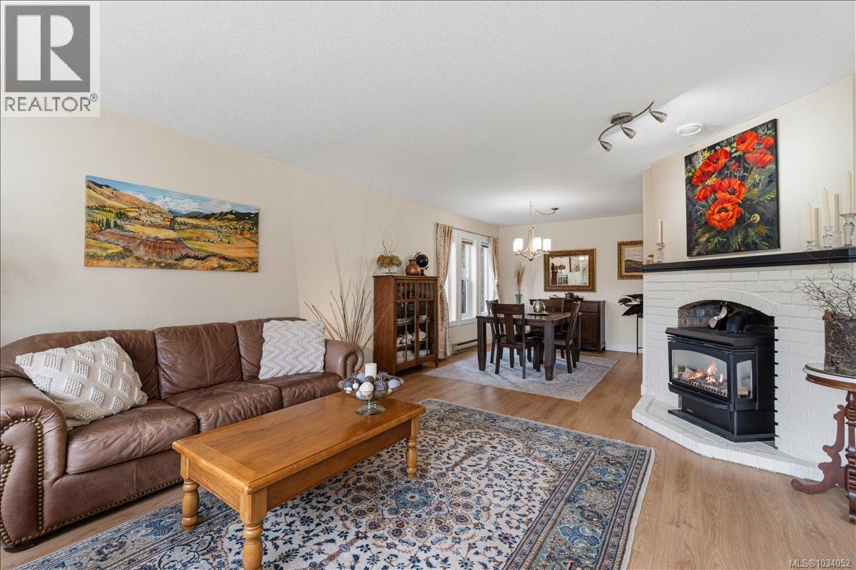 502 Rowan Dr - Image 3