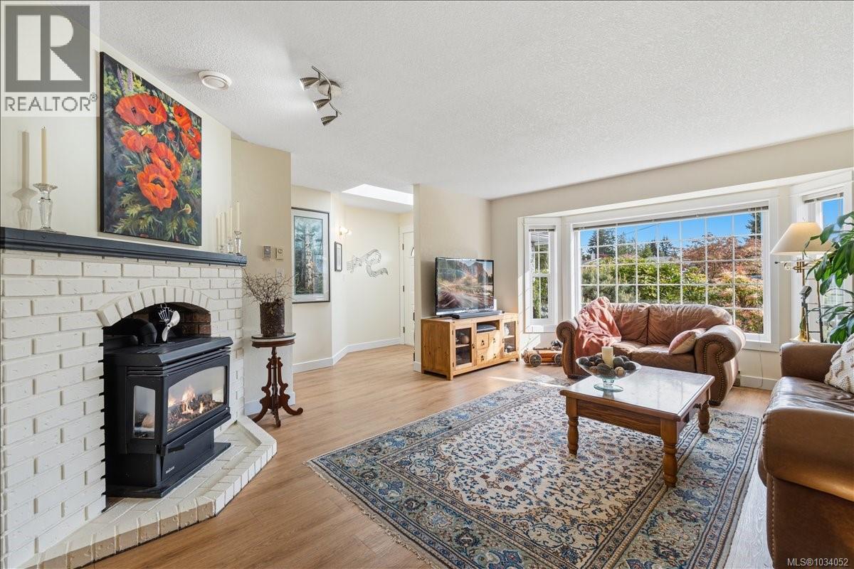 502 Rowan Dr - 5