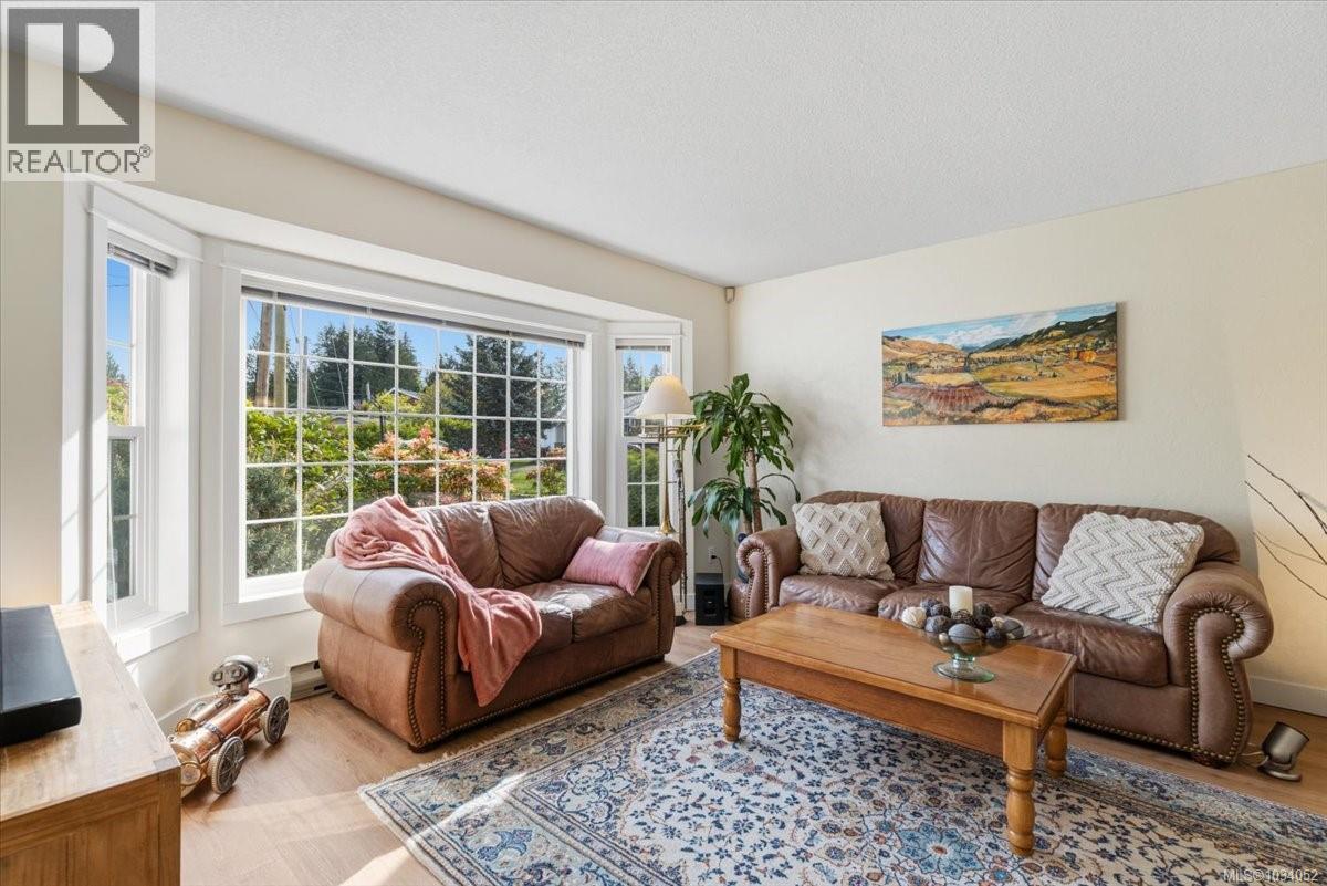 502 Rowan Dr - 6