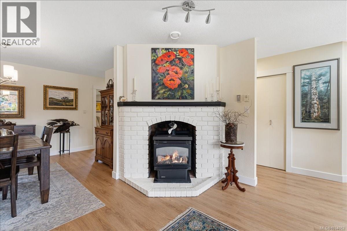 502 Rowan Dr - 7