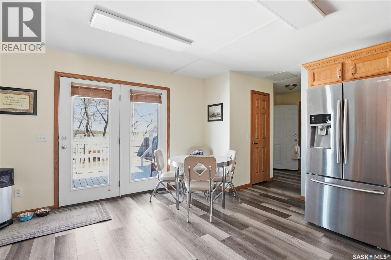 14 401 Railway AVENUE E — photo 14