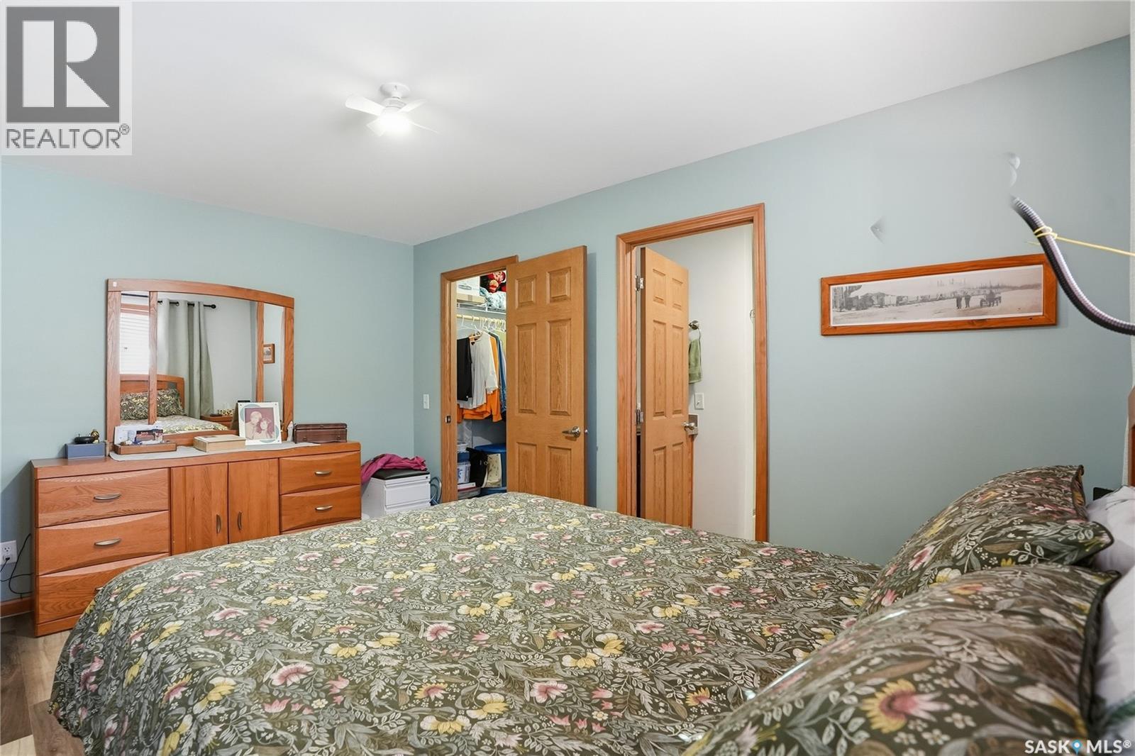 14 401 Railway AVENUE E — photo 16