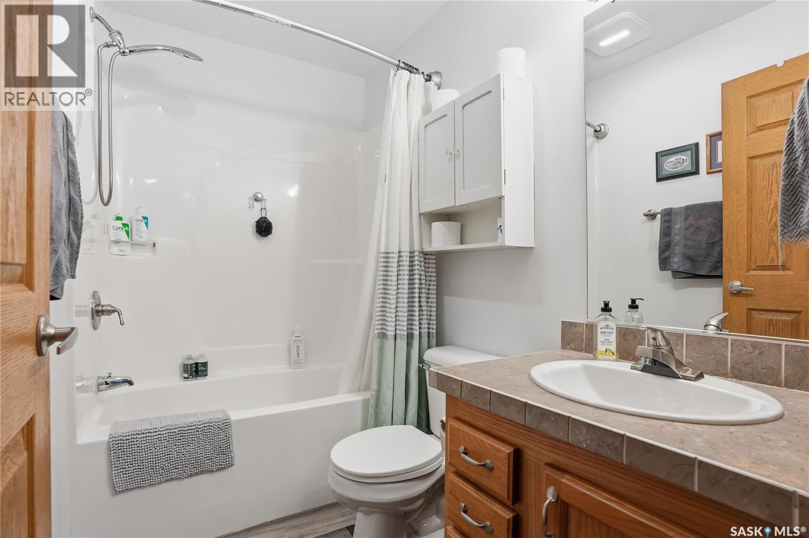 14 401 Railway AVENUE E — photo 25