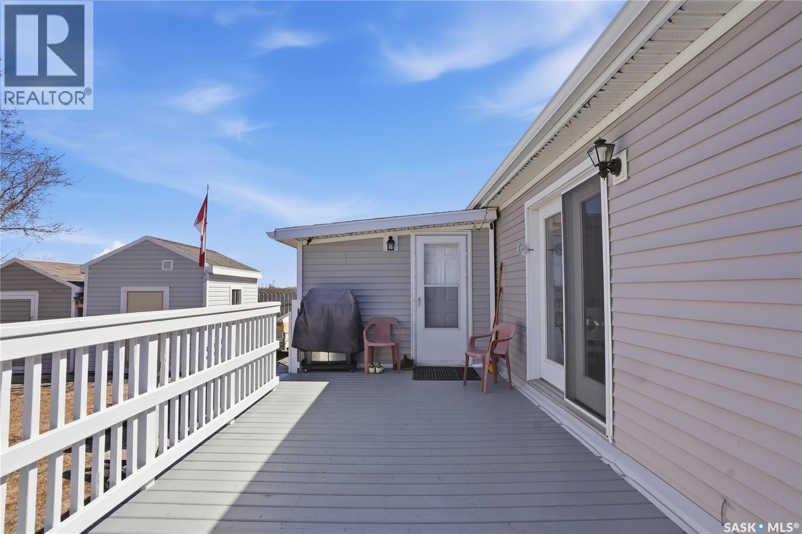 14 401 Railway AVENUE E — photo 32