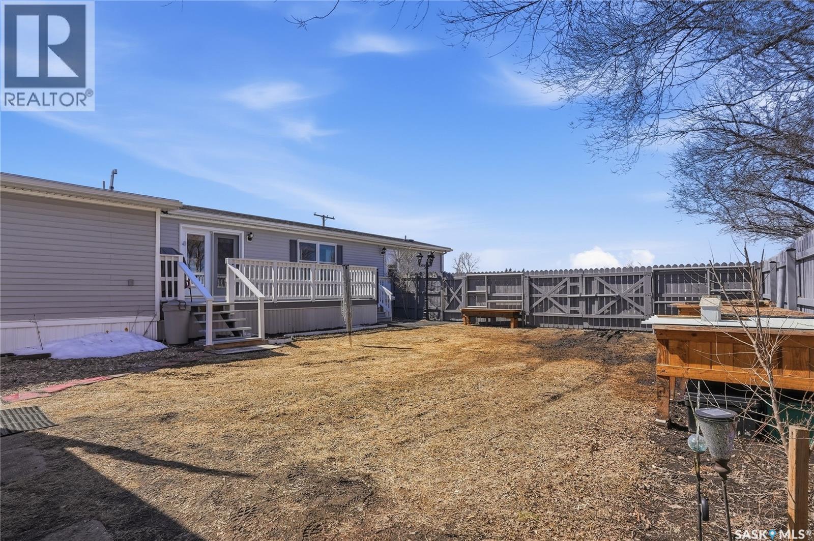 14 401 Railway AVENUE E — photo 34