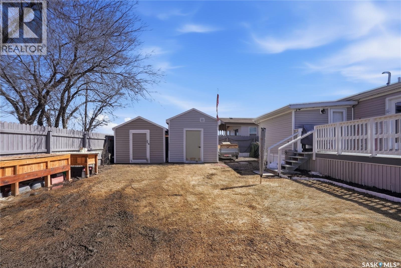 14 401 Railway AVENUE E — photo 36