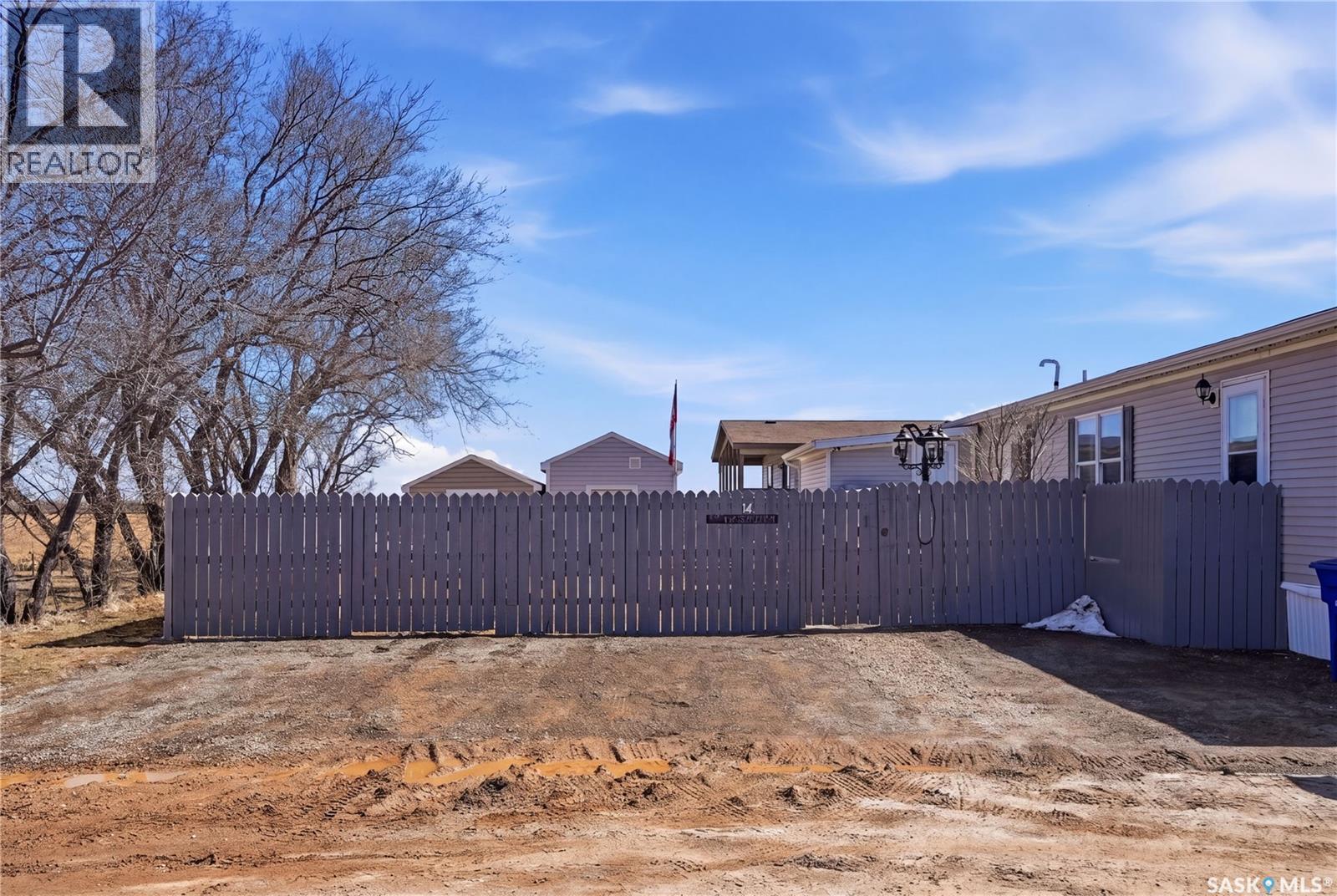 14 401 Railway AVENUE E — photo 37