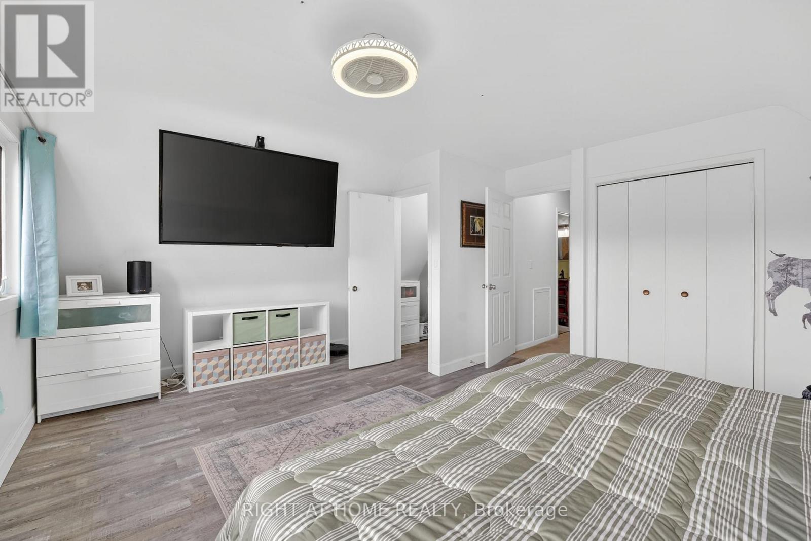 636671 EUPHRASIA-HOLLAND TOWNLINE - 38