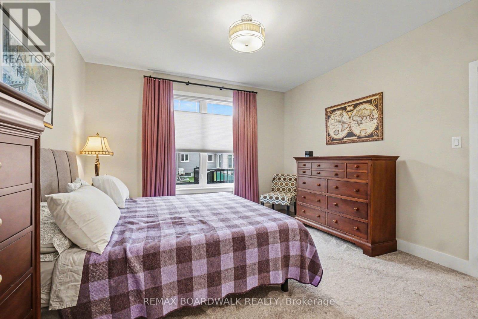 164 BOXCAR CRESCENT - 24
