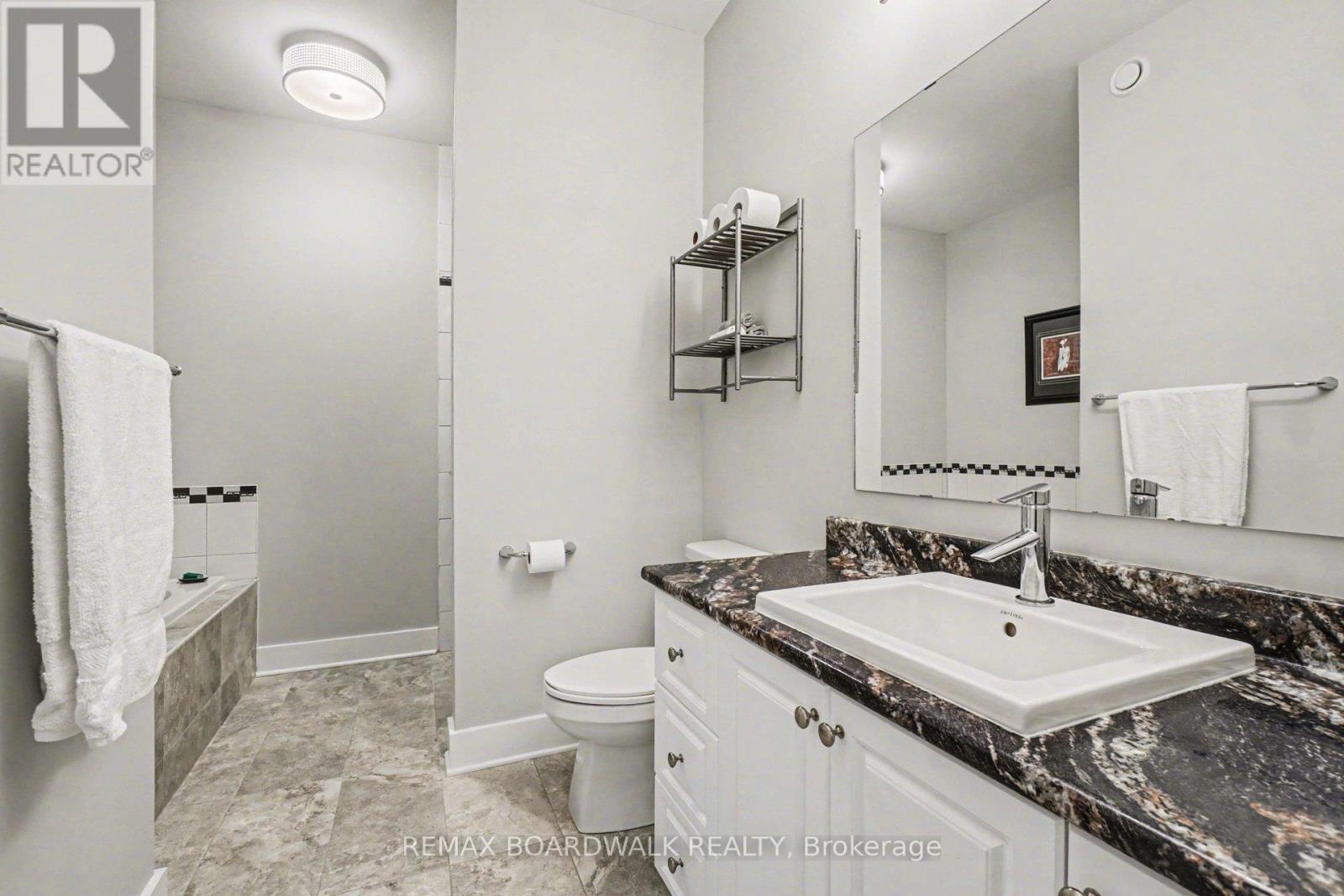 164 BOXCAR CRESCENT - 27