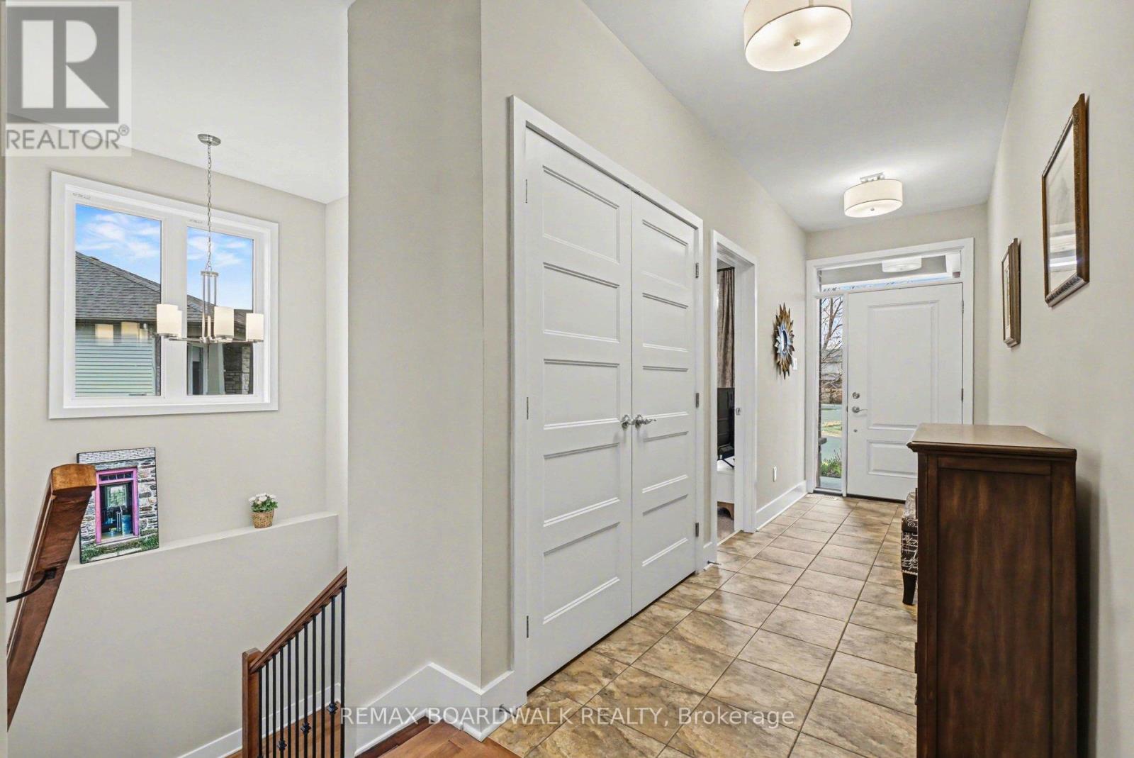 164 BOXCAR CRESCENT - 6