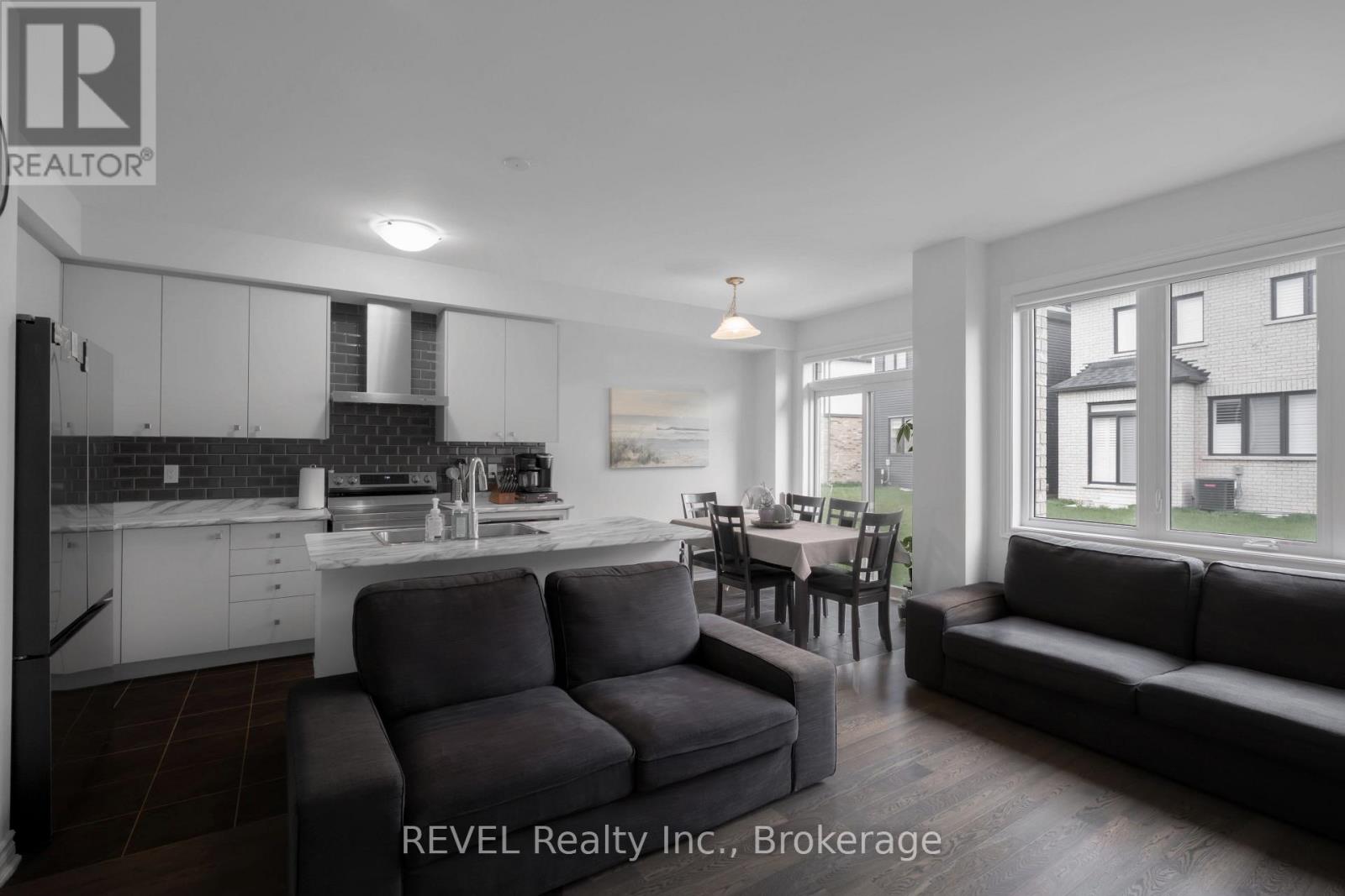 64 STERN DRIVE - 14