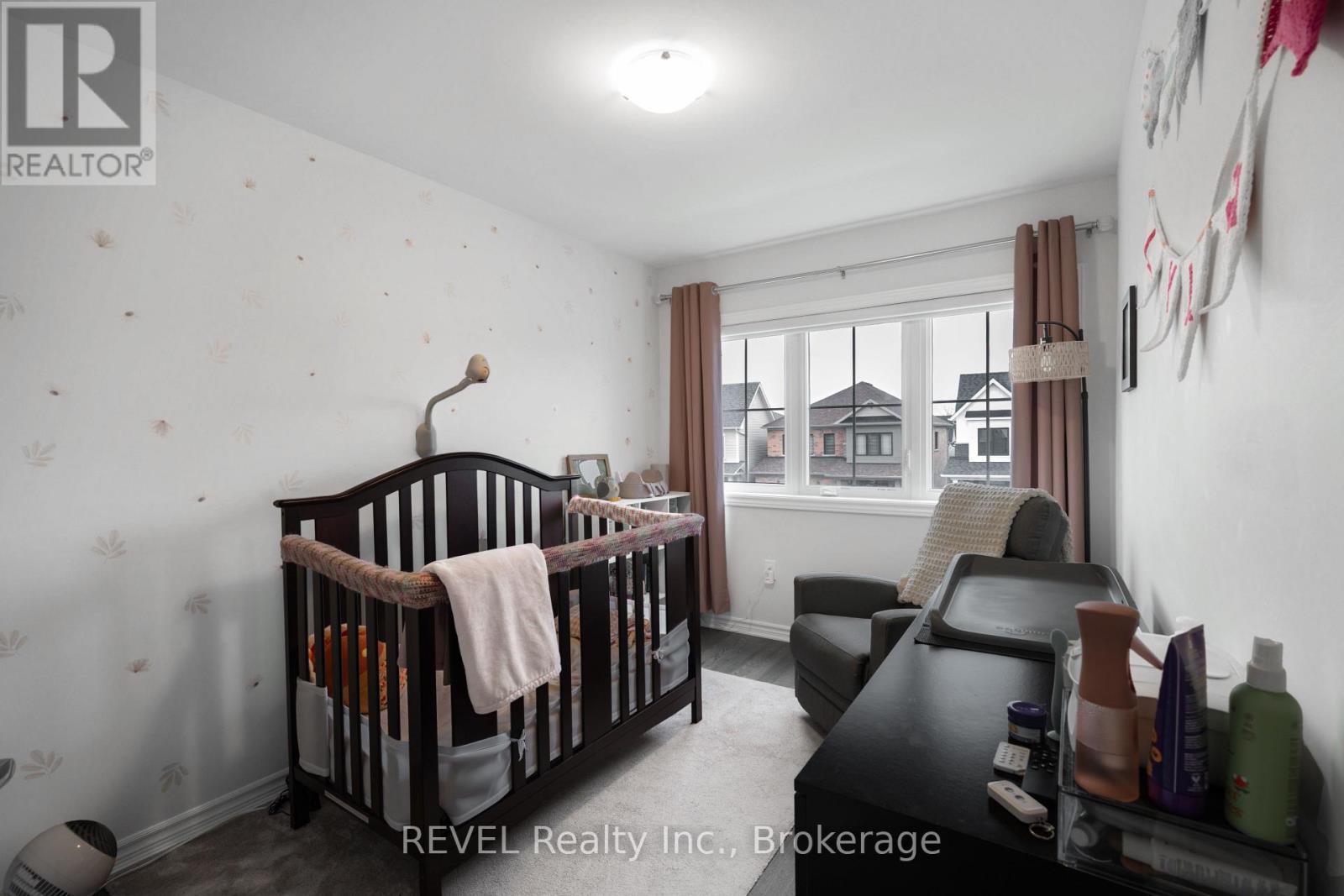 64 STERN DRIVE - 23