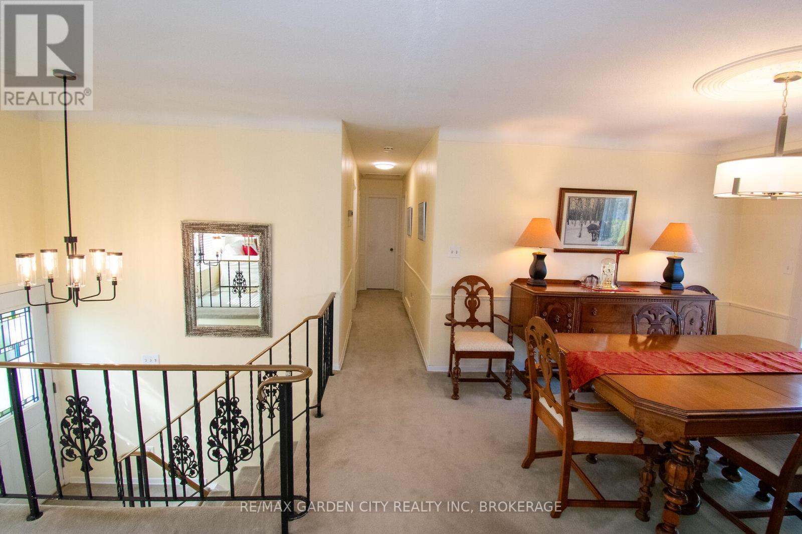 22 SHETLAND CRESCENT - 9