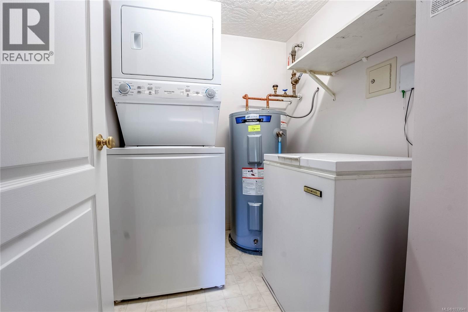 #106 1083 Tillicum Rd - 27