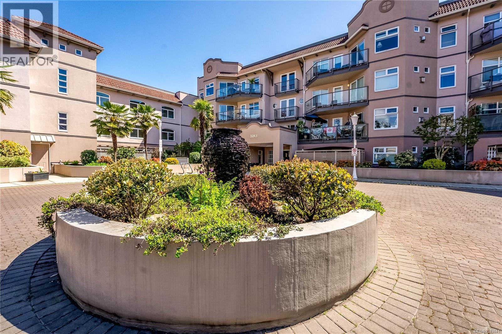 106 1083 Tillicum Rd, Esquimalt
