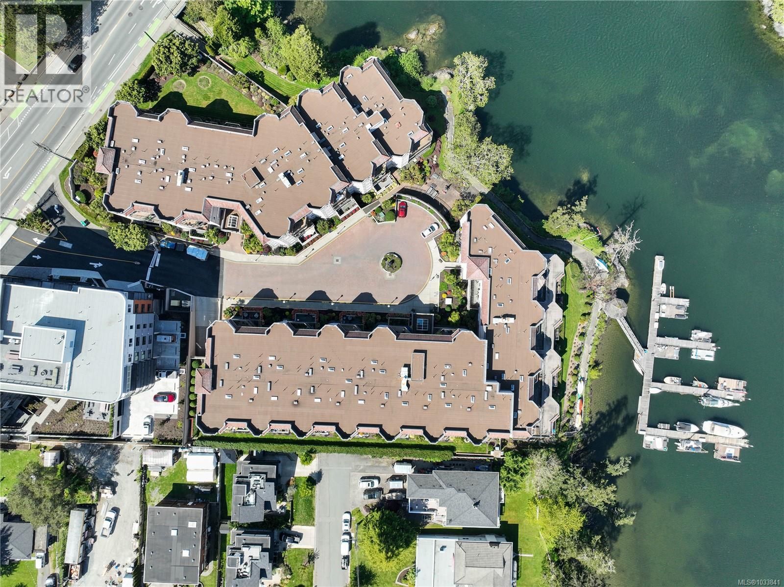 106 1083 Tillicum Rd, Esquimalt