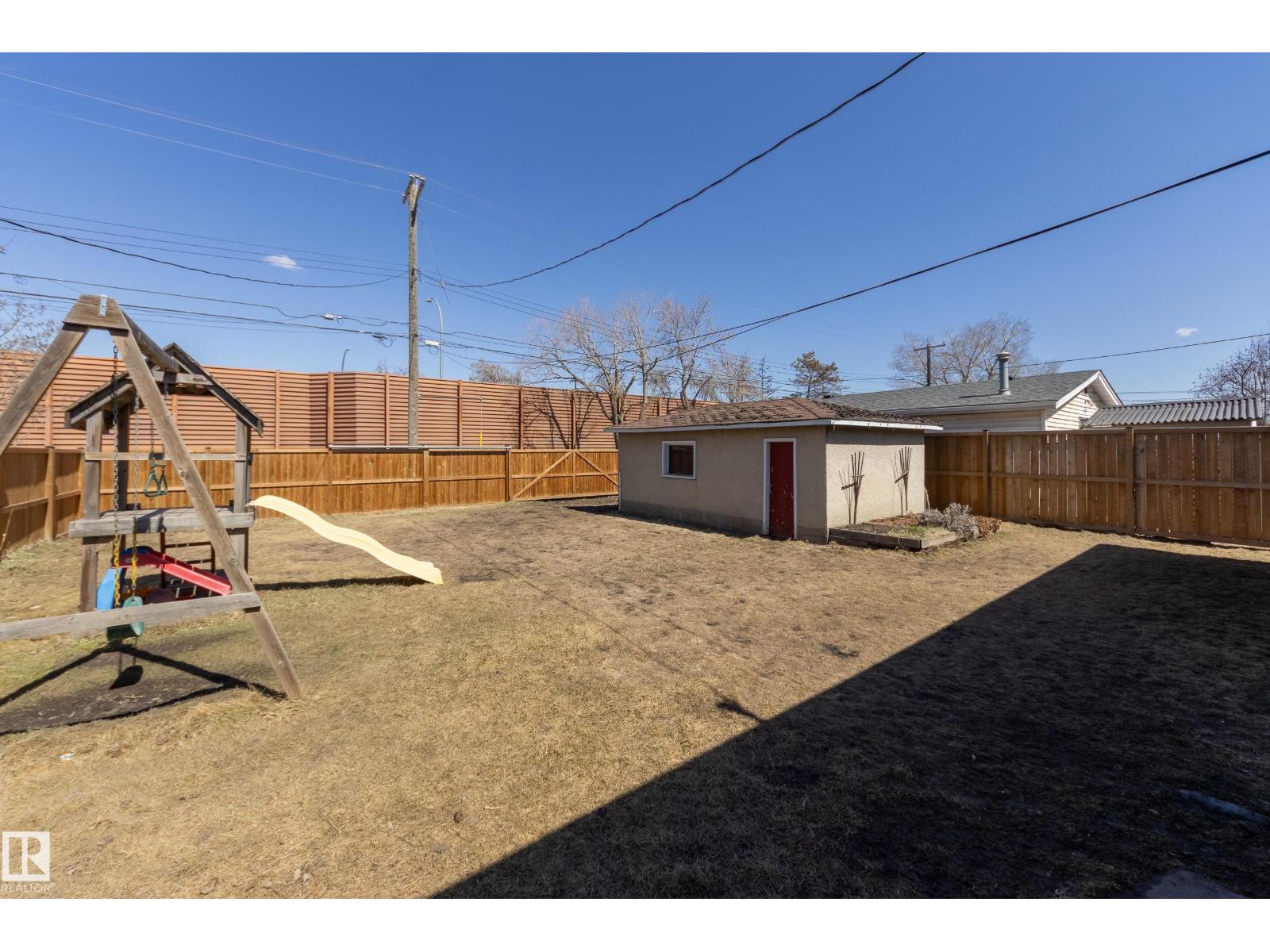 15972 110B AV NW - 34