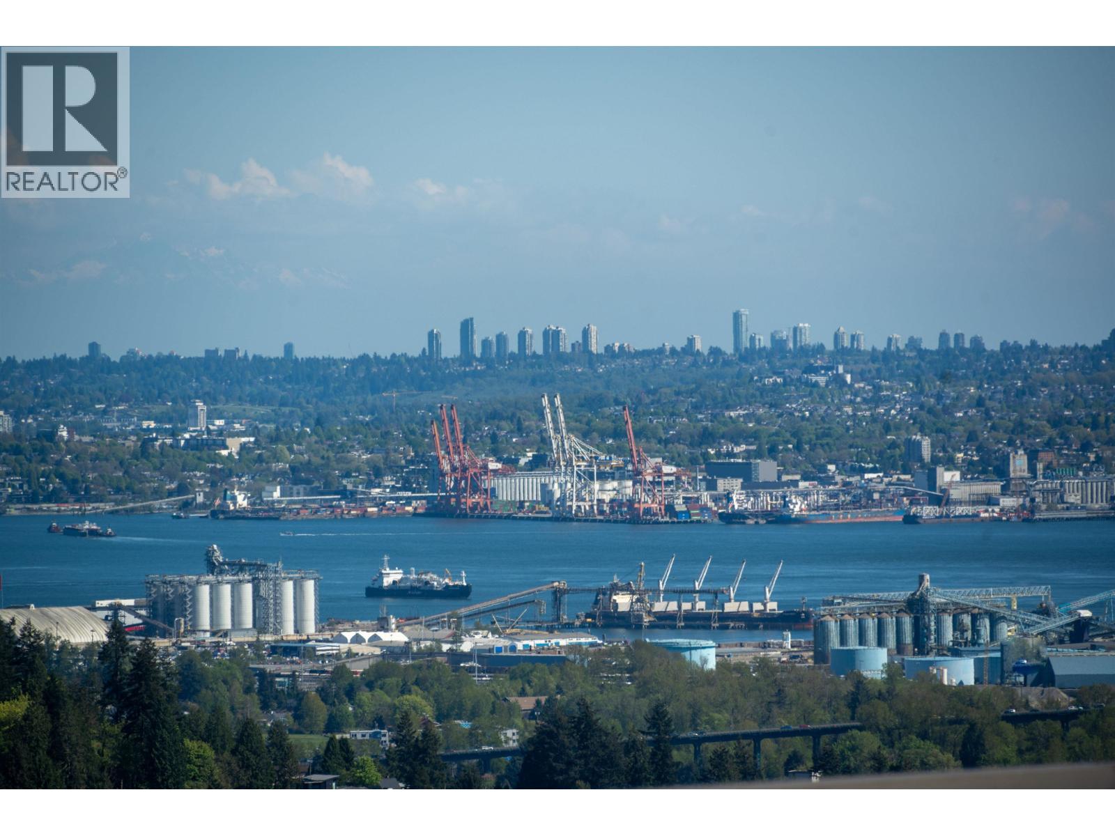 26 2214 FOLKESTONE WAY, West Vancouver