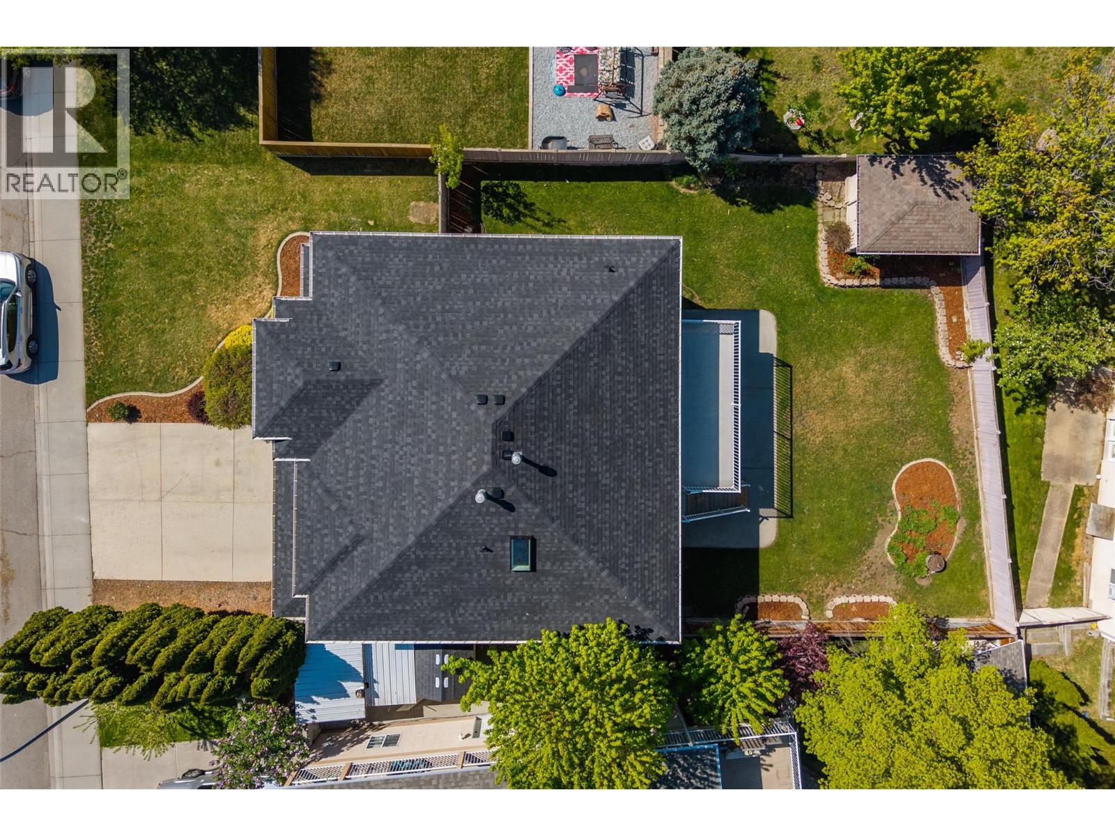 3702 Overlander Drive - 33