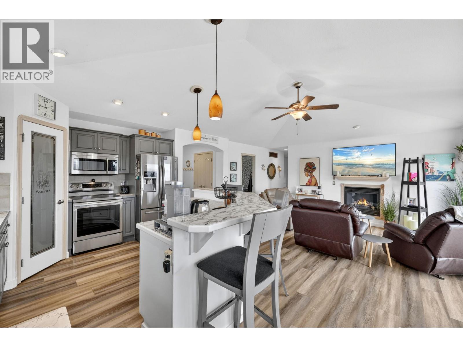2110 Horizon Drive - 14