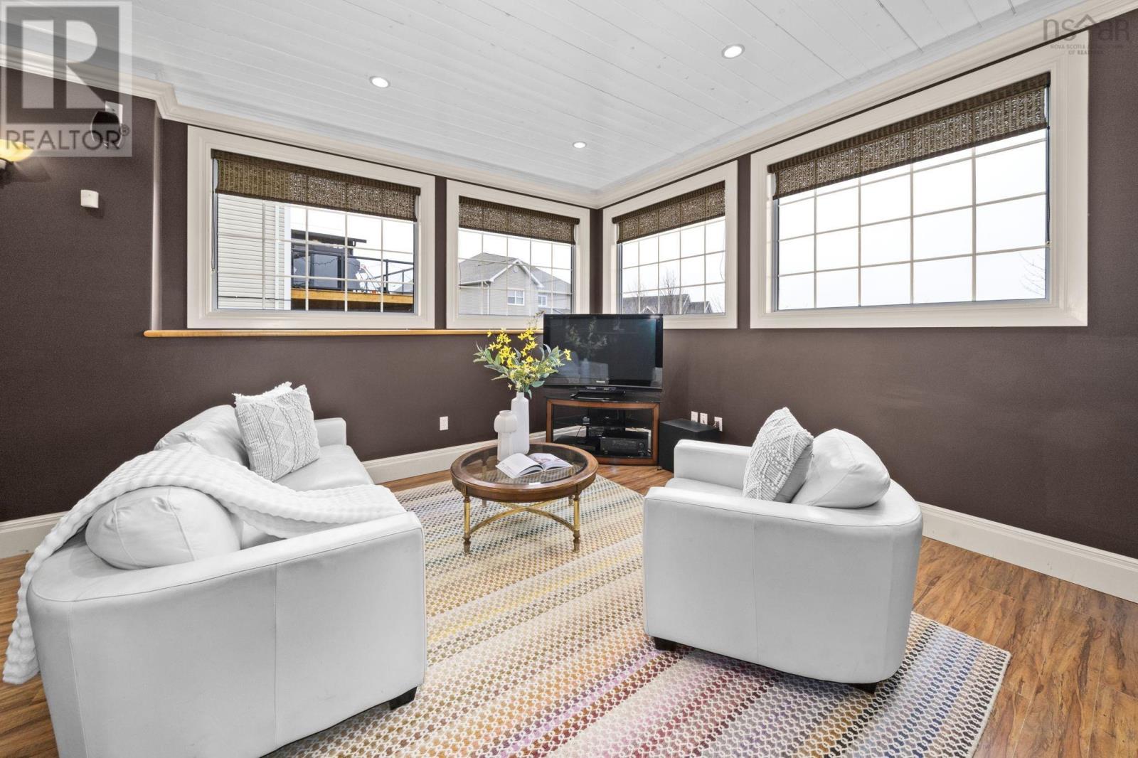 Property 32 of 41 of 78 Milsom Street