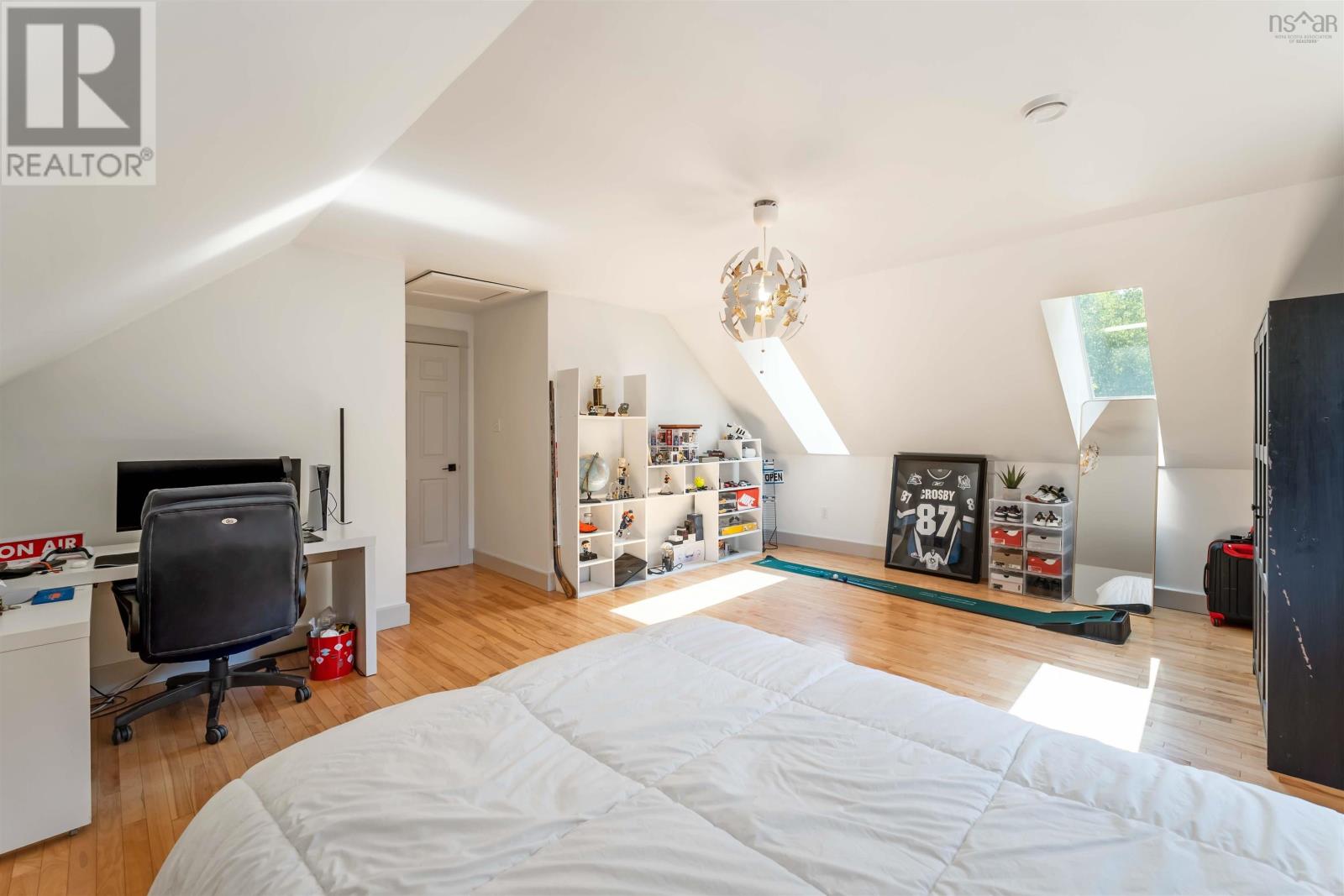 Property 30 of 50 of 1481 Edith Drive