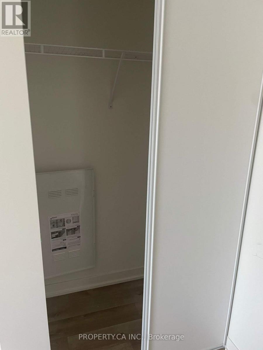 #1005 1808 ST CLAIR AVENUE W - 20