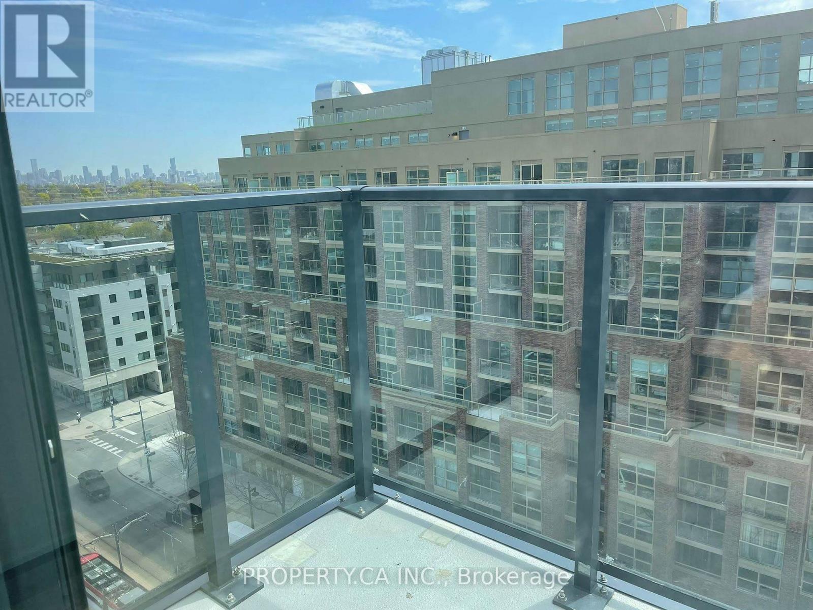 #1005 1808 ST CLAIR AVENUE W - 29