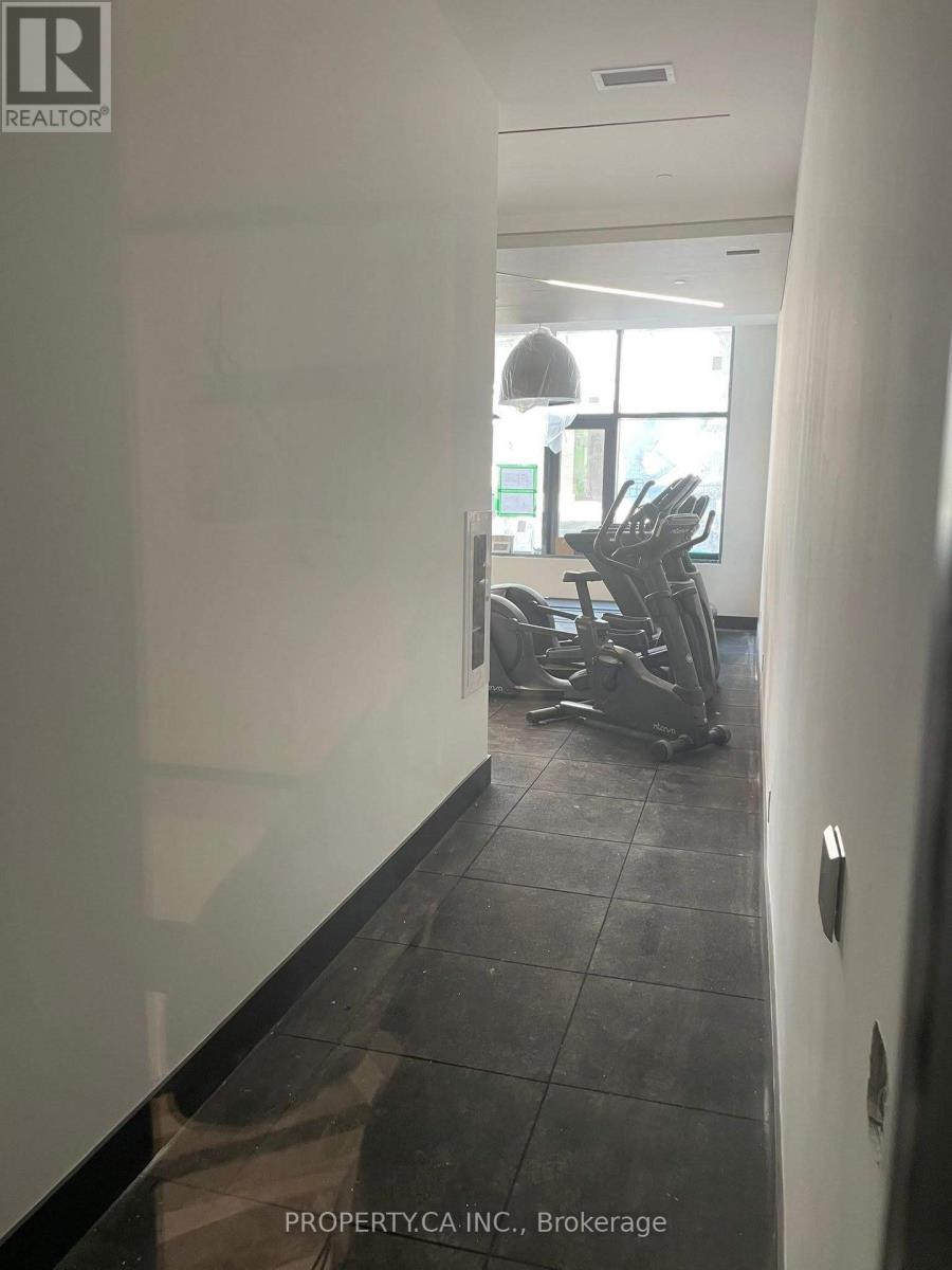 #1005 1808 ST CLAIR AVENUE W - 35