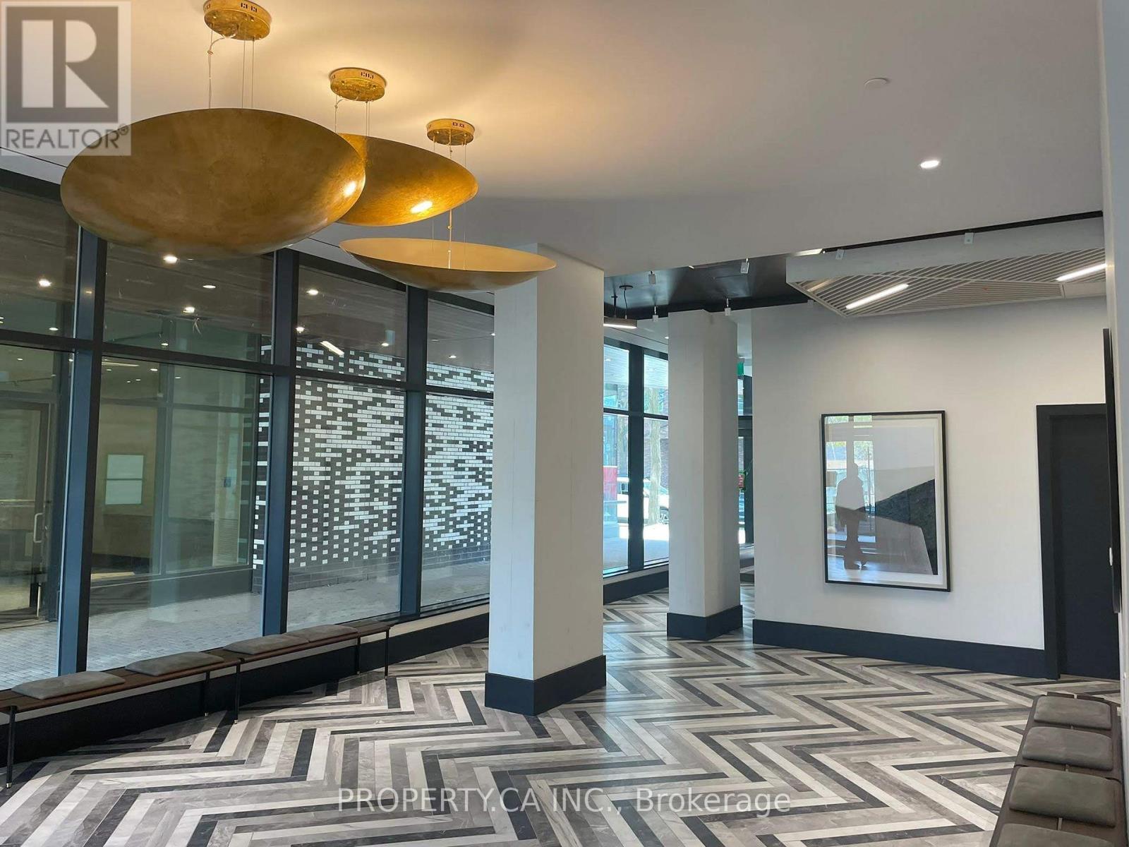 #1005 1808 ST CLAIR AVENUE W - 42