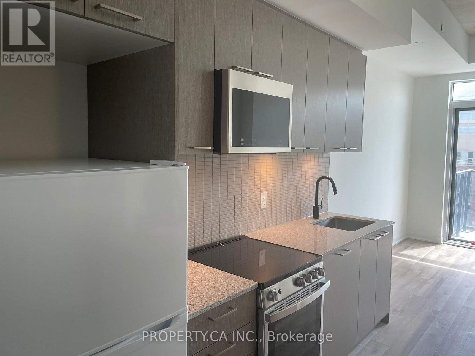 #1005 1808 ST CLAIR AVENUE W - 5