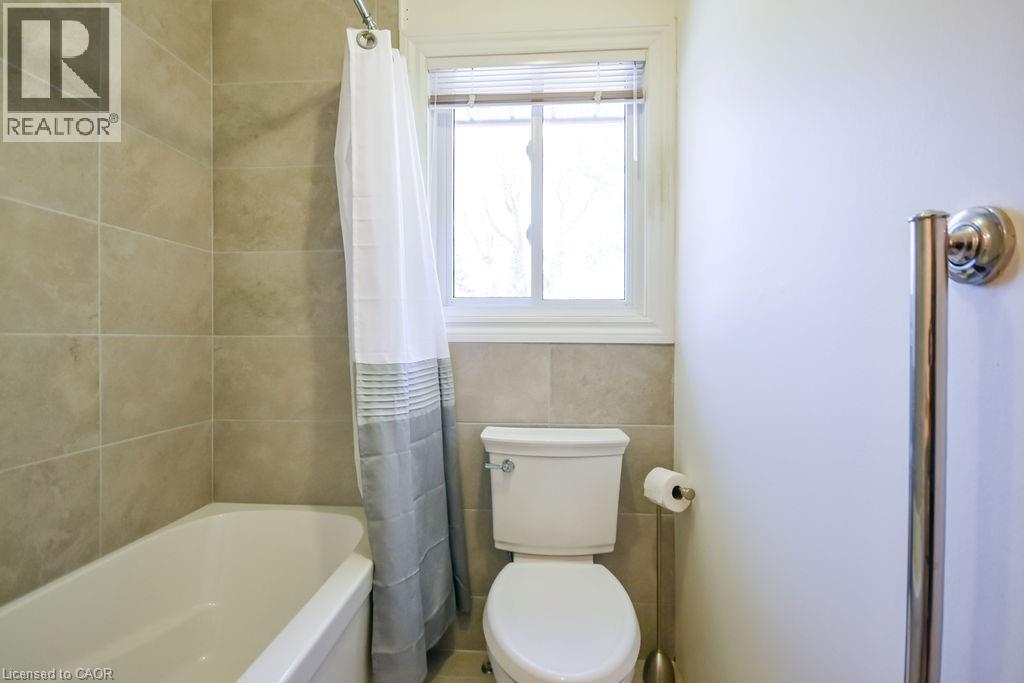 150 WOODLAND Drive, Wasaga Beach, Ontario, L9Z2V4 — Photo 17