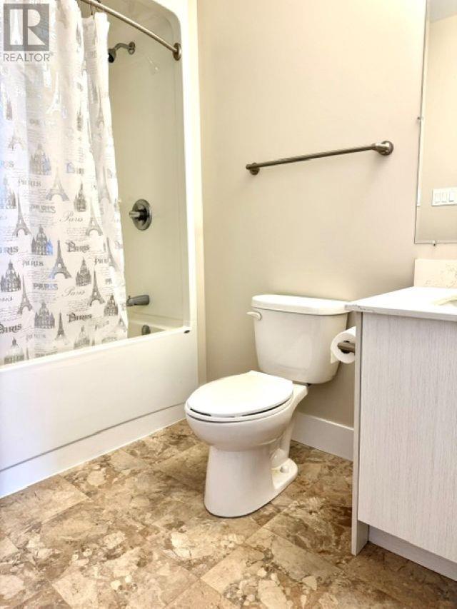#208 29 Stratford Road - 18