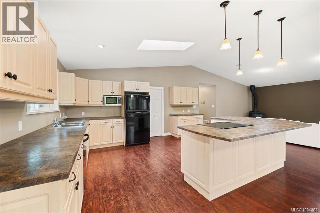 1890 Pierce Way - 11