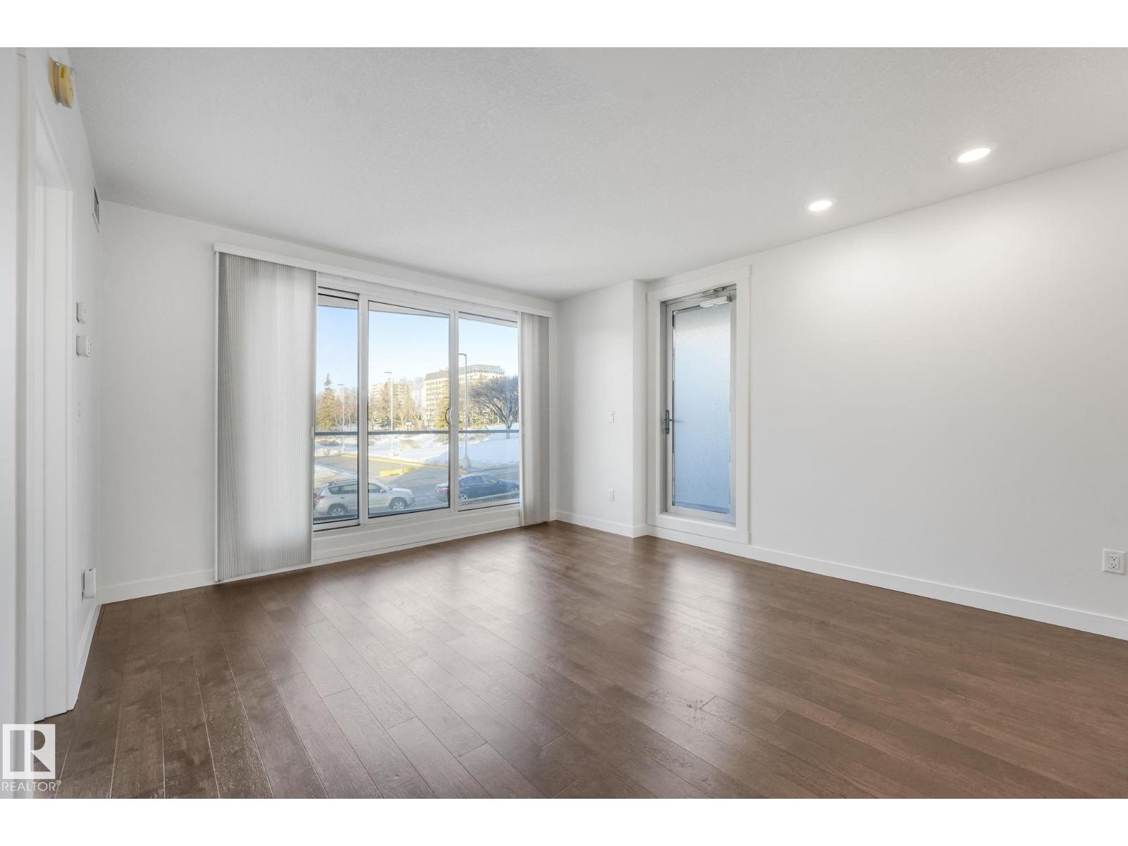 #601 9720 106 ST NW - 12