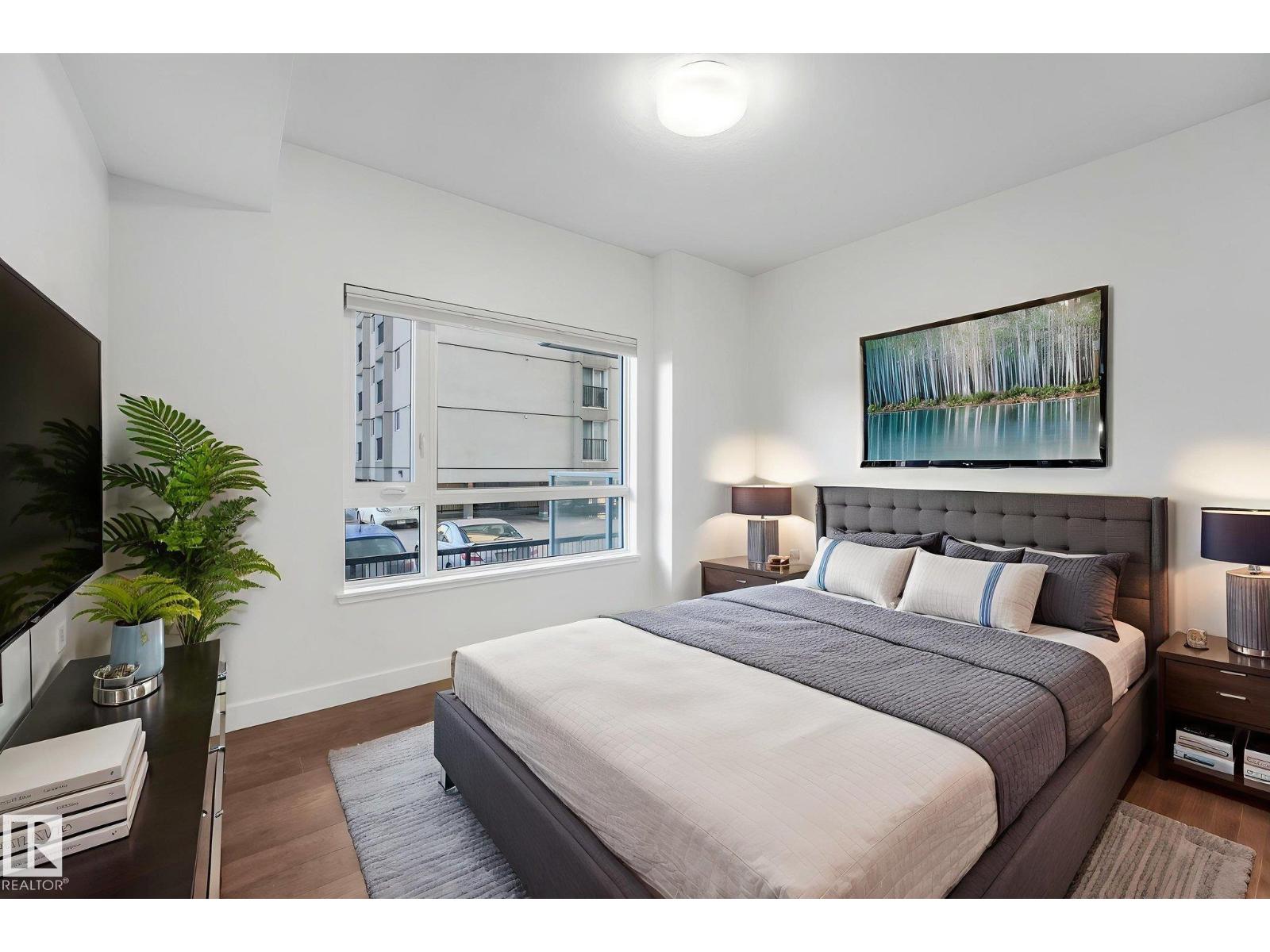 #601 9720 106 ST NW - 27