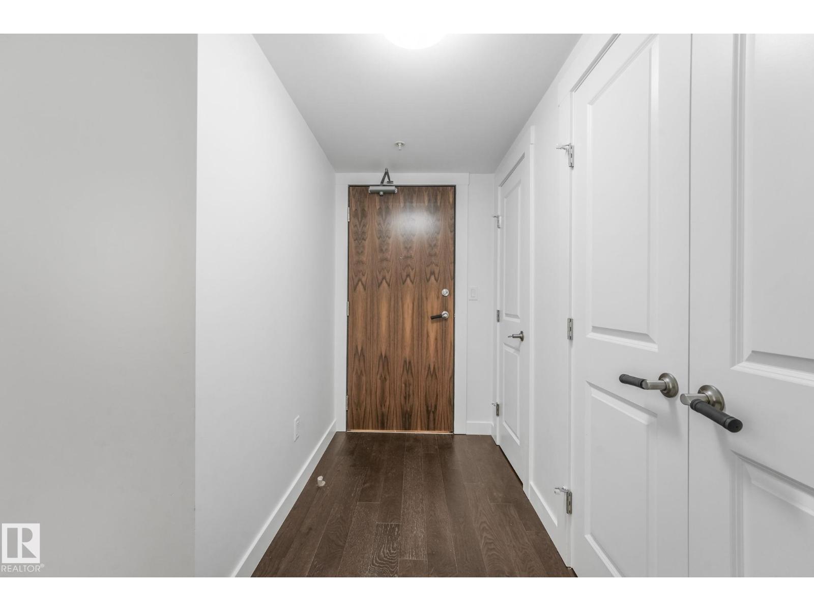 #601 9720 106 ST NW - 32