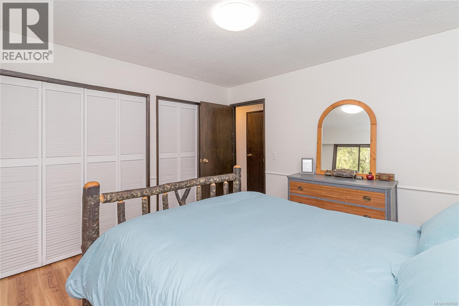 4838 Cowichan Lake Rd - 23