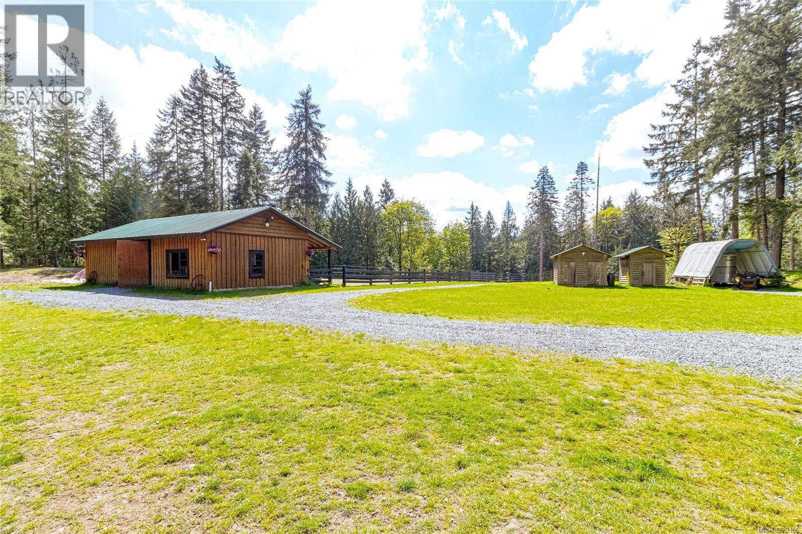 4838 Cowichan Lake Rd - 35