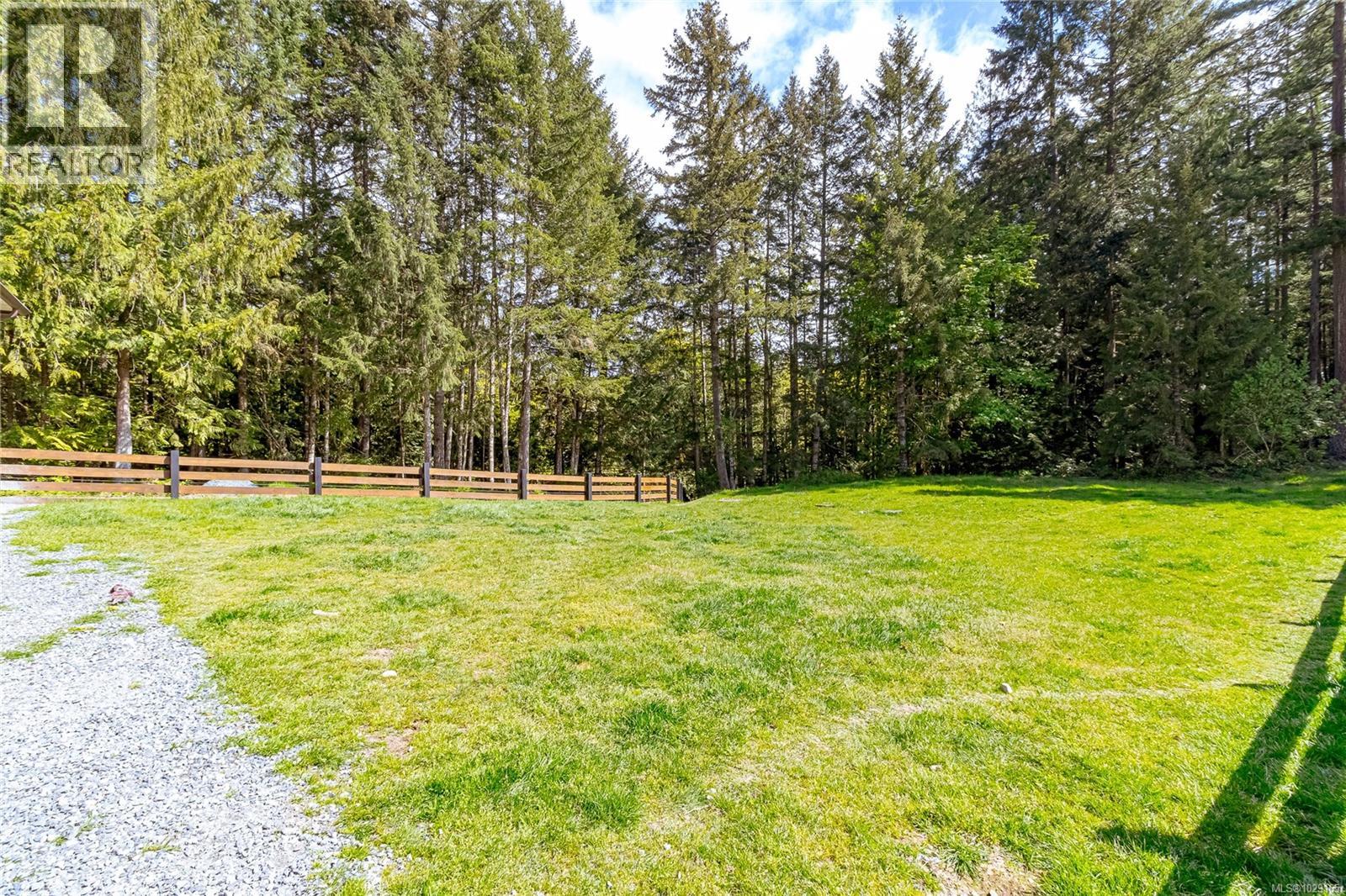 4838 Cowichan Lake Rd - 46
