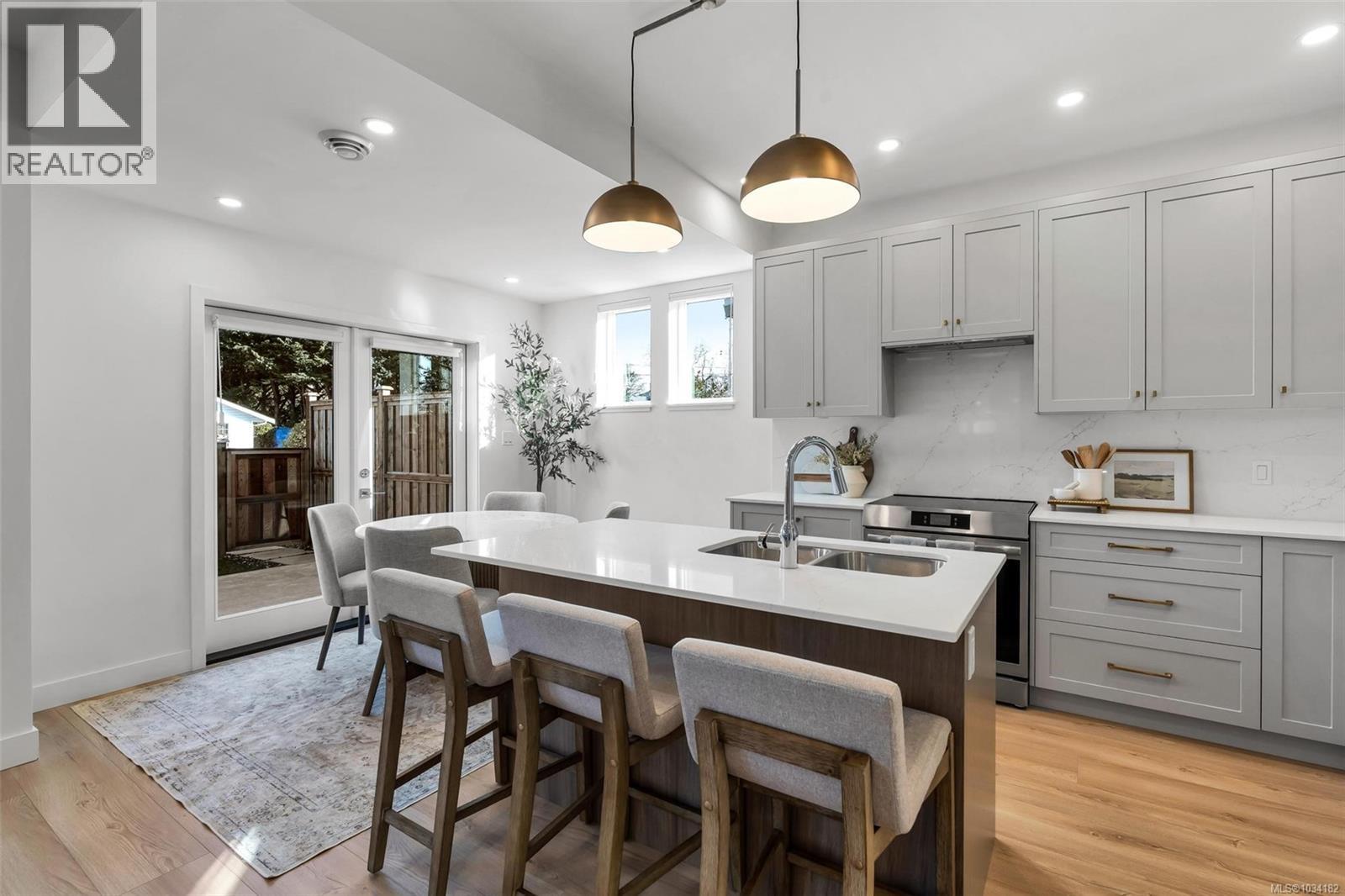 #B 1255 Dunsterville Ave - 8