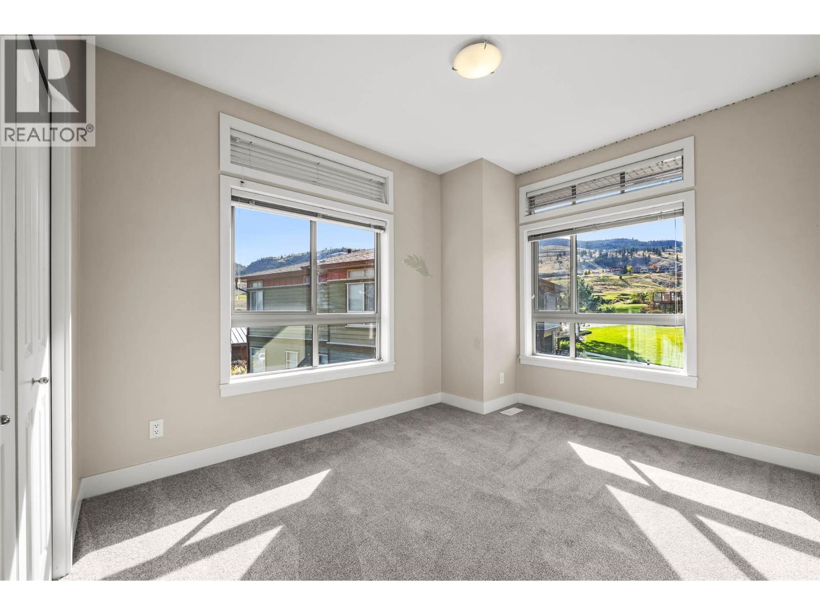 #40 175 Holloway Drive - 19