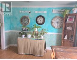 11 Southern Cove Road thumbnail 17