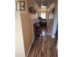 11 Southern Cove Road thumbnail 24